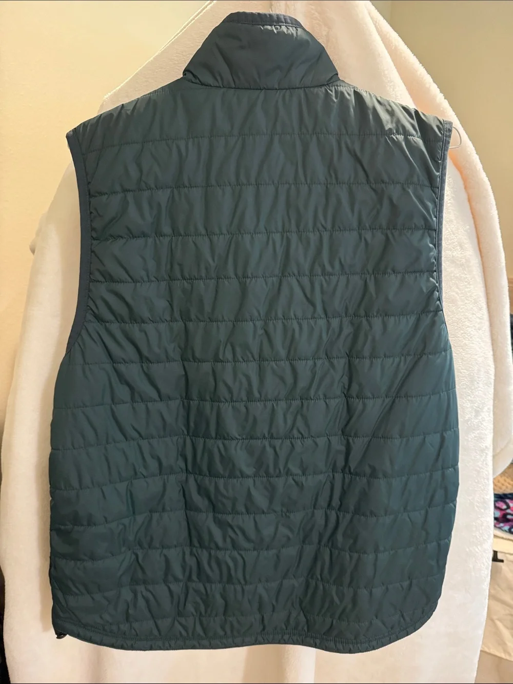 Men’s Carhartt Insulated Vest - Dark Green